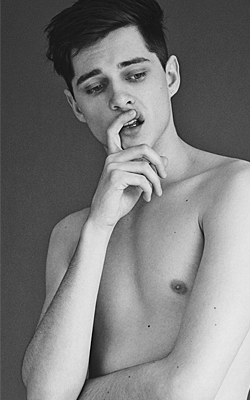 dontinjuretheginger:  James Potter 