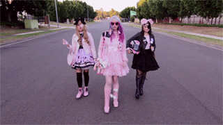 pastel-goth-princess:  monsu-ta:  Biker Lolita  ❤