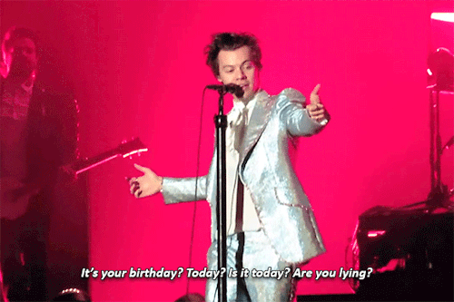 beststyles:Does anyone else have a birthday?