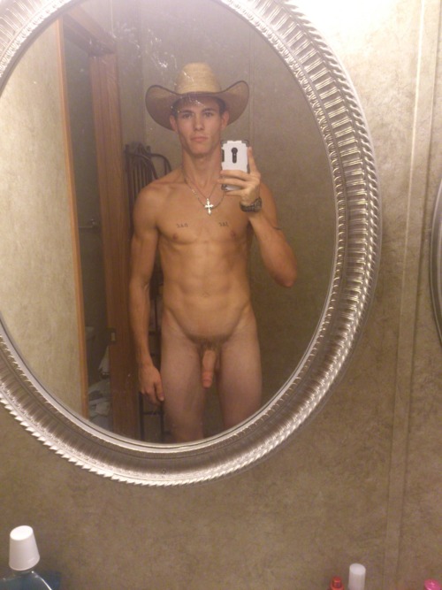 theconsolidator:  ksufraternitybrother:     OMG!!!! HE’S ADORABLE!!! FUCKING CUTE!!! HOT!!! I LOVE REDNECKS!!!  KSU-Frat Guy:  Over 25,000 followers . More than 15,000 posts of jocks, cowboys, rednecks, military guys, and much more.    Follow me