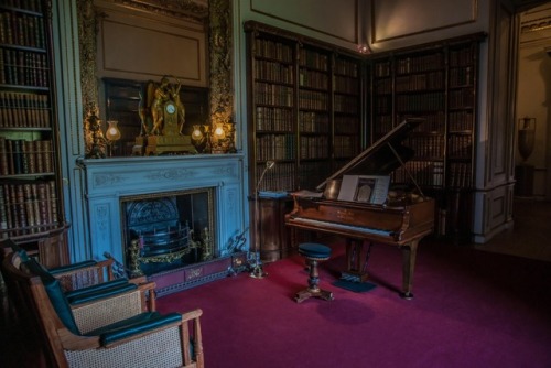 grandestates101:Chatsworth House, Cabinet Library.