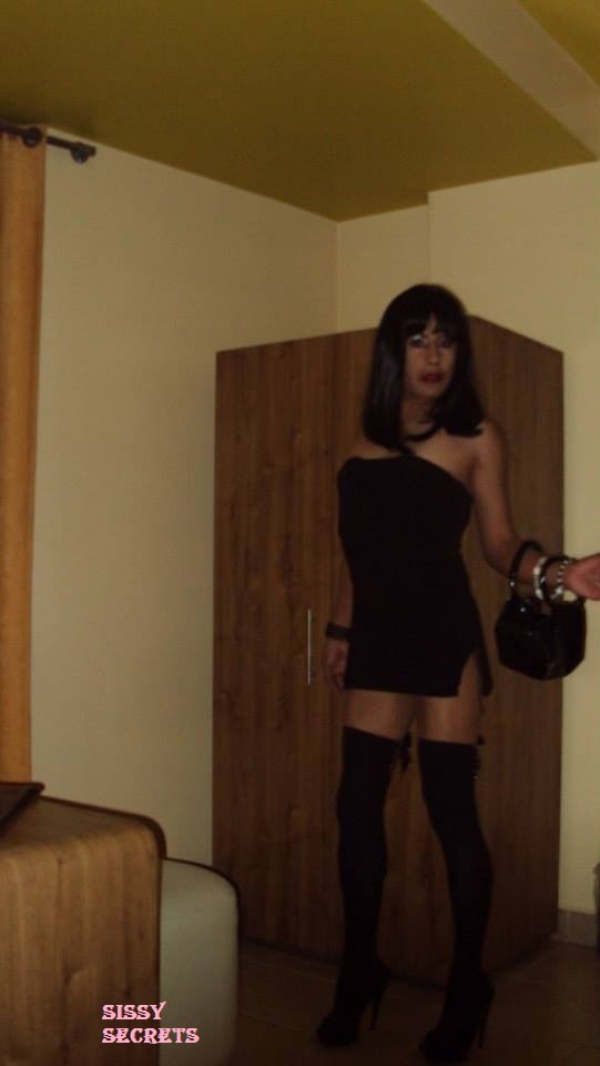 NOEMI, PRECIOSA TRAVESTI-SISSY DE TOLUCA MEX. NOS MUESTRA UNAS FOTOS SEXXXYS