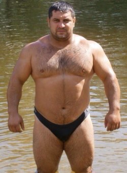 bear-tum:  896