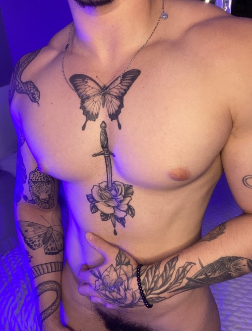 cvmbender:  ohmyboytoy:  @guigsims   𝖒𝖔𝖗𝖊 adult photos