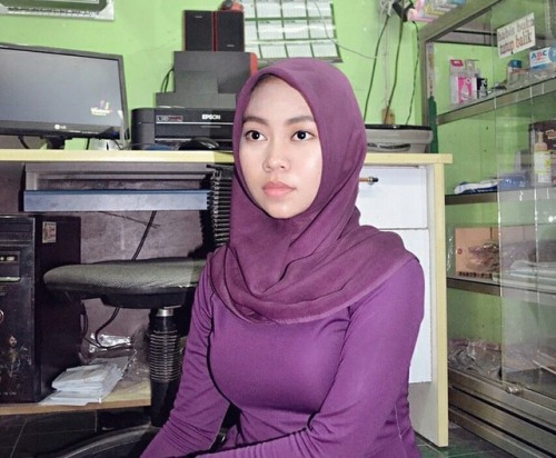 budaknakal88sworld: Awek (Selayang baru) barang baik..Sangap batang dalam diam Dol..(Ws cepat : 0178