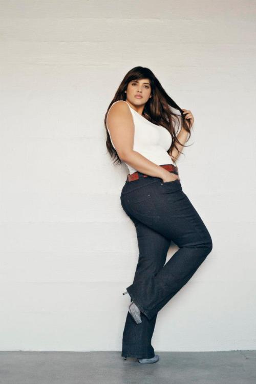 curveappeal:   Denise Bidot  42 inch bust, adult photos