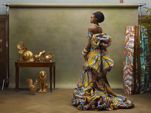 thewinsomegypsy:  divalocity:  Simply Beautiful: Vlisco’s Hommage à l’Art   Stunning 