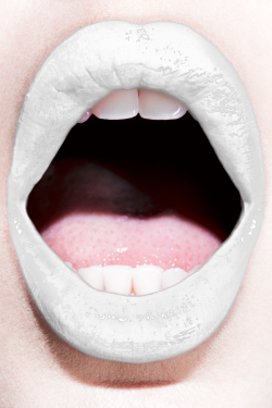 totallytransparent:  Semi Transparent Lips (lipstick matches colour of your blog - drag it!)Made by Totally Transparent 