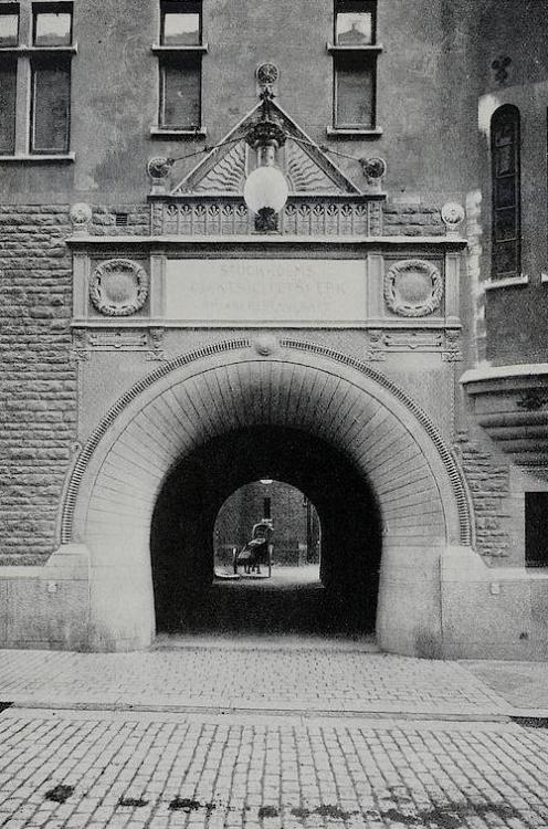 Ferdinand Boberg (1860-1946)Portals in Stockholm, 1906- Brunkebergsverket -Centralposthuset