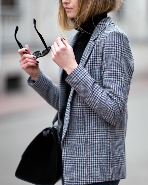 Checked jacket from the newest outfit post on fashionmugging.com