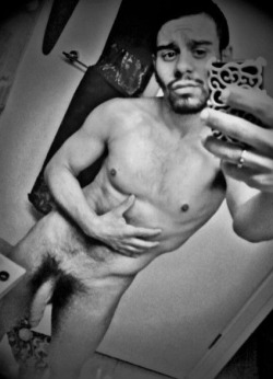 dcnupe:  wickedlynaughtyx:  Yummy Rican!