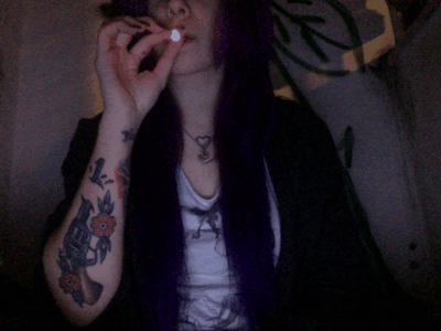 the-beautiful-plum-suicide:  Take a smoke and get naked 