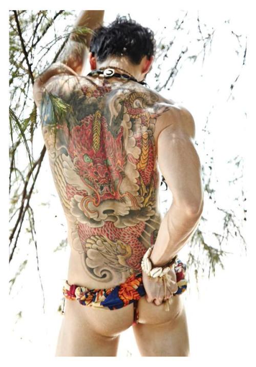 https://sgayq.tumblr.com/post/125922325667