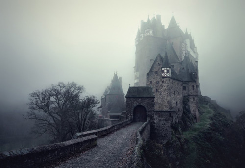jedavu:Enchanting European Landscapes Inspired by Brothers Grimm Folk Tales Photographed by Kilian S