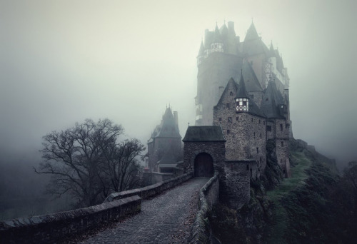 jinmustaddon:Brothers Grimm’s Wanderings by Kilian Schönberger (Photography)