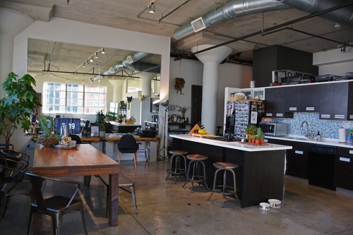 gravityhome:  Sunny industrial LA loft - floorplan   gravityhomeblog.com - instagram - pinterest - bloglovin   