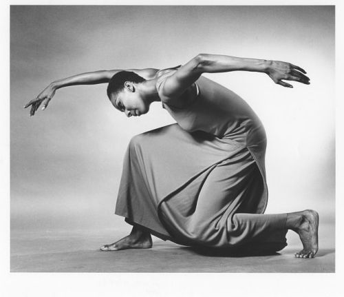 fragrantblossoms:   Jack Mitchell.   “Revelations”: Judith Jamison   (Alvin Ailey American Dance Theatre), 1967.      