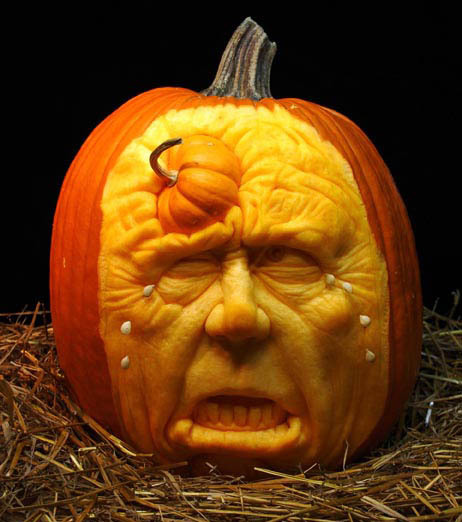 sixpenceee:  Pumpkin carvings that will make your jaw-drop (Source) (Frightening