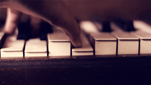 Résultat de recherche d'images pour "gif temps qui court pinterest"