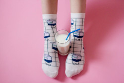 shopinuinu:  Many Milk Grid Socks Instagram