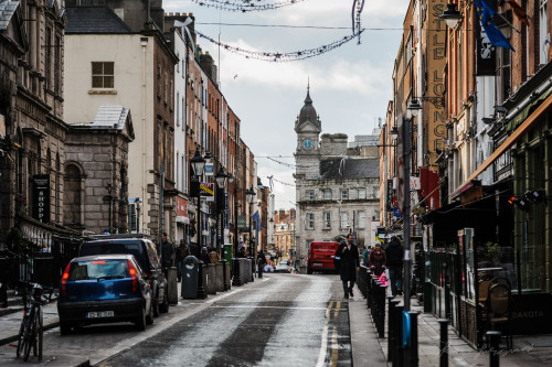 dublin-streets:A peaceful looking South William Street 