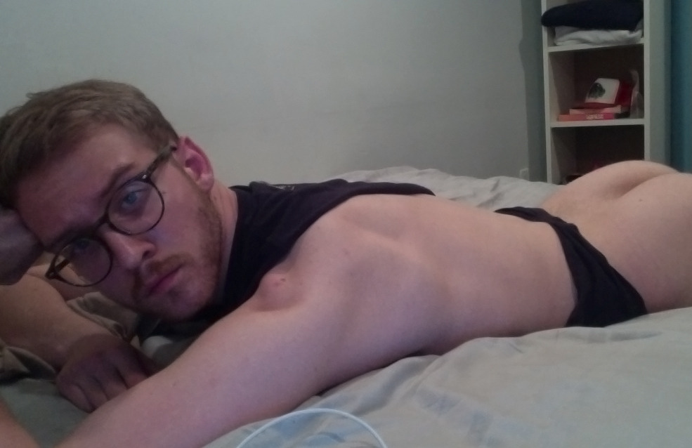 jbfelcher:  Just got home from work; it’s way too humid for pants. Fucking hell,