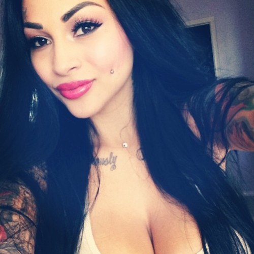 a1-beauties:  http://a1-beauties.tumblr.com @brittanya187 