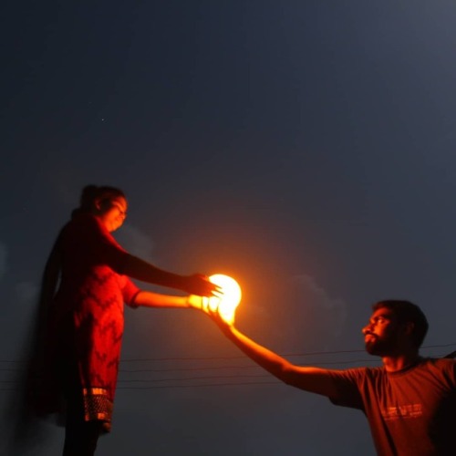 Photography experiment with wife&hellip;. #moon #sky #husband #wife #love #life #husiyari #gujarat #