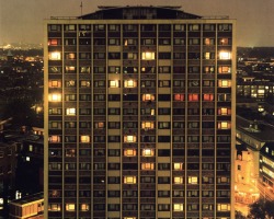 grupaok:  Rut Blees Luxemburg, Caliban Towers, 1998 