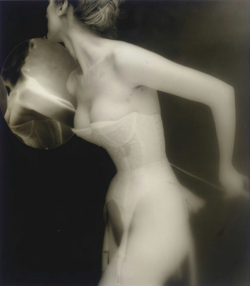 kitsunetsuki:  Lillian Bassman - Carmen Dell'Orefice