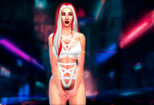 POV: she is LOOKING(yes, this is the same sim from my last edit)