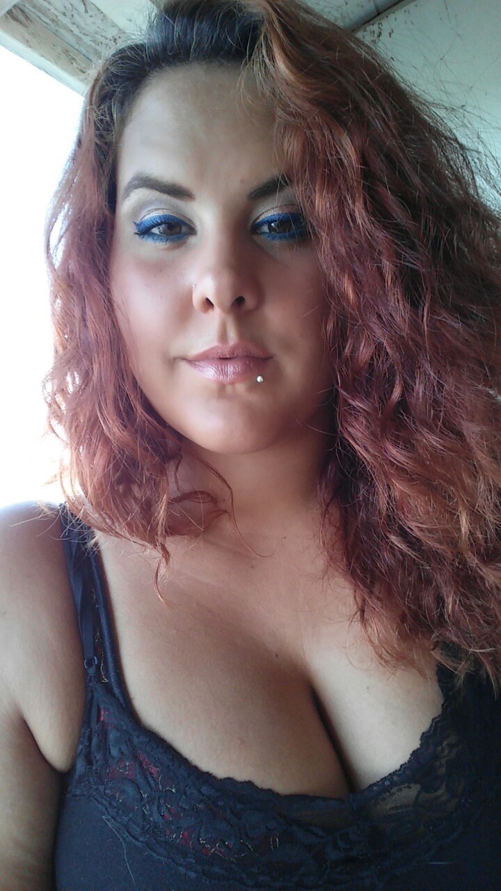 toxicwaxrainbows:  It’s wayyy too hot to mess with a flat iron right now.  Which