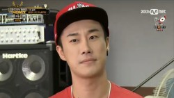 lordseungri:  9 pictures of San E you need