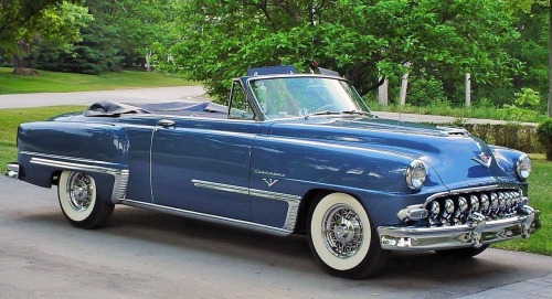 hotrodzandpinups:  I love the body on this 53 De Soto Firedome…just stunning 