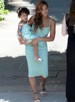 girlsluvbeyonce:  Beyoncé and Blue Ivy in