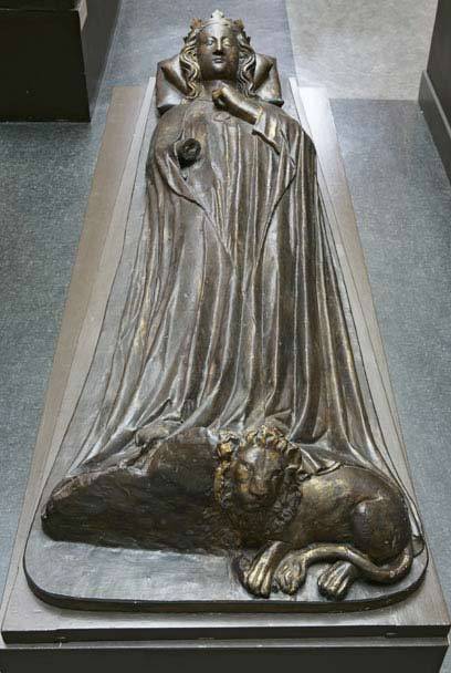 Eleanor of Castile’s tomb in Westminster Abbey by William Torell or Torel, 1291-93