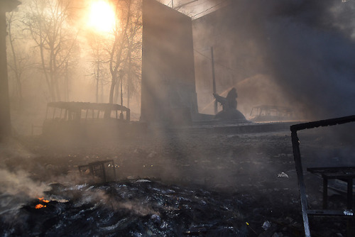 glasmond:  A new set for an apocalypse movie? No.The riots in Kiev. This is happening right now. Those breathtaking pictures were taken by the young and usually happy tumblarian girl RedMisa during her volunteer work at Kiev.  “I never thought