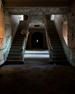 ianference:  Sunrise staircase crawl.  Model: