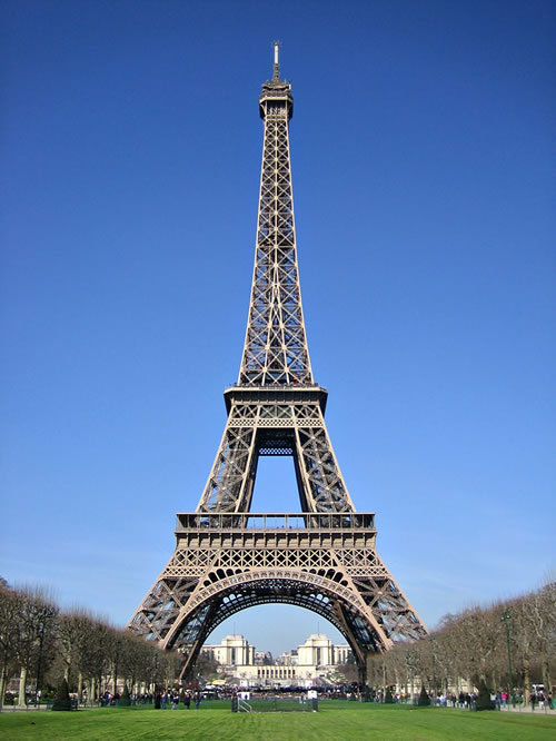 The man who sold the Eiffel Tower…twice!Victor Lustig was a Czech immigrant and confidence man who o