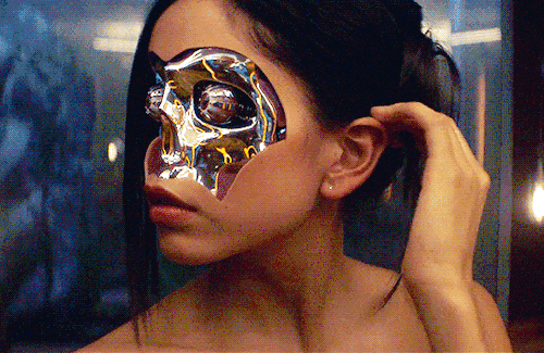 gahrlogan:EX MACHINA (2015) dir. Alex Garland