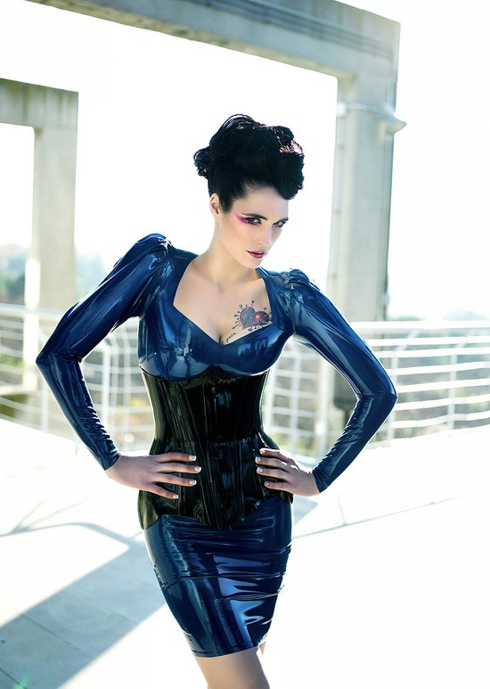 9vil-passions:  Evil Passion Fetish Goth Twitter 