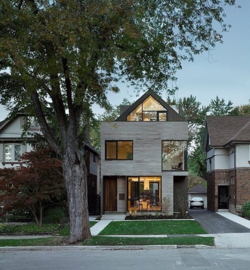 fineinteriors:Moore Park Residence, Toronto by Drew Mandel Architects.