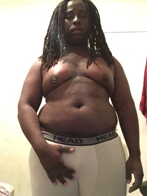 thicknavythighs: #CHUB gotta keep my body on fleek Mmmmmm