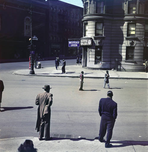 birdsong217:Ida WymanStickball on St. Nicholas, Harlem, NYC, c.1950.