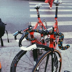 knuckleyoon:  #vscocam#engine11 #sprinter #daily #trackbike#cycling #bike  심천에 두 스프린터!!!!