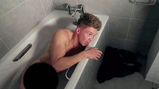 male-celebs-naked:  Joe Weller