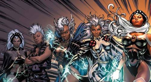 superheroesincolor:  Did you know that: Storm (Ororo Munroe) is one of the very few characters that has been active member of the big three marvel superhero teams: The X-Men, The Fantastic Four and the Avengers.  😍😍😍😍