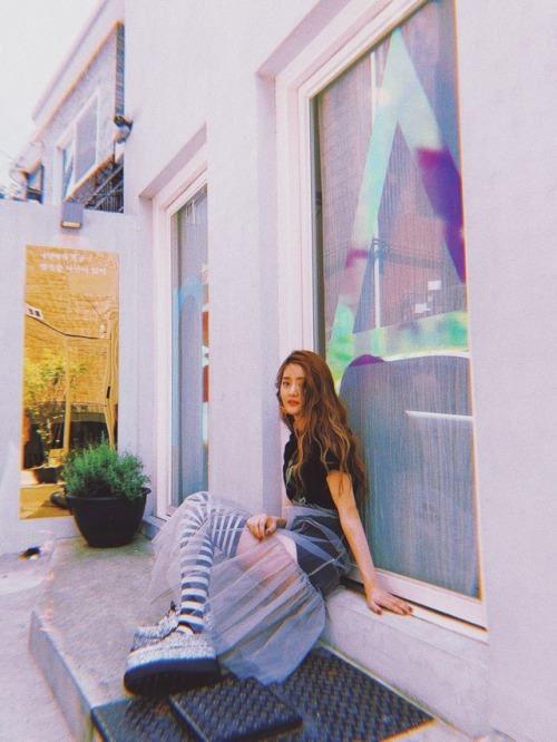 Artsy Queen (G)i-dle Minnie's Instagram & Twitter Update 270718