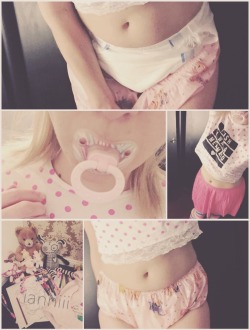 ianniii:  little diaper baby starter pack 🎀 paci, teddies, coloring book, ponies, lovely clothing, blanket, dips and plastic pant 💕 but forgot my baby bottle 🍼