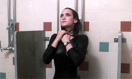 demetrialuvater:Winona Ryder as Veronica Sawyer in Heathers (1988)